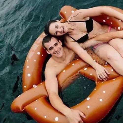 Large Bread Water Fun PVC Inflatable Pretzel Float Ring Swimming Pool Floats For Adults