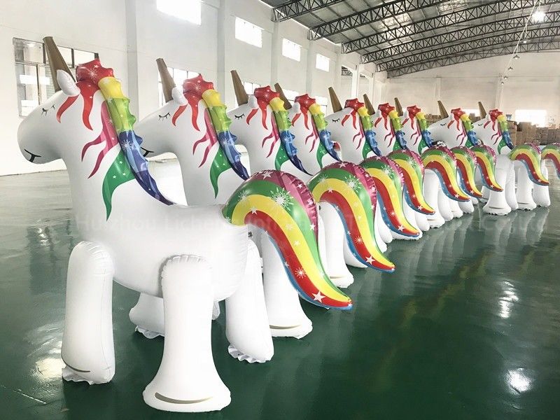 Ginormous Inflatable Sprinkler Toy Unicorn Shaped Outdoor Sprinkler Toys For Kids